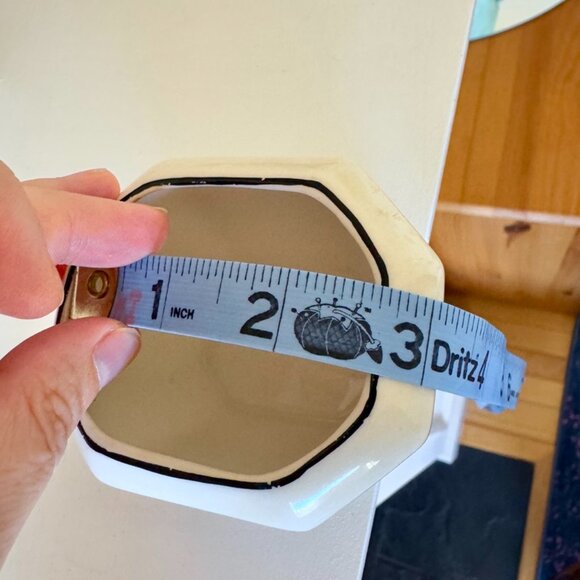 Wedgwood Vintage Chateau Creamer and Sugar Bowl - Picture 14 of 15